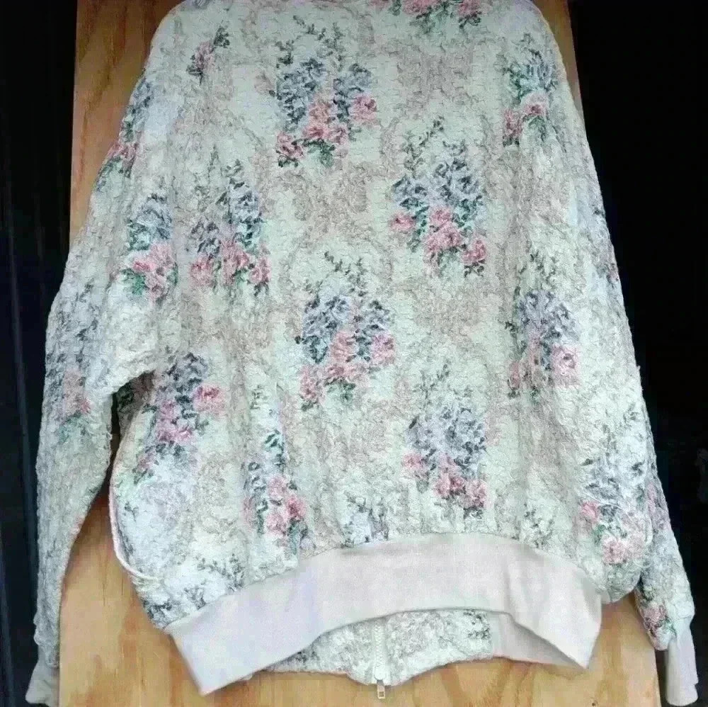 Womens Heavy knit sweater floral boho. Grandmacore cottagecore fairycore knit - Picture 8 of 11